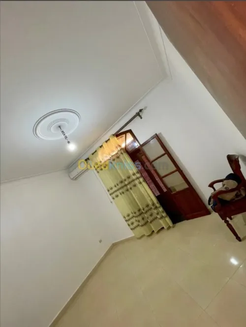 Location Appartement Niveau de villa F5 Alger Dely brahim