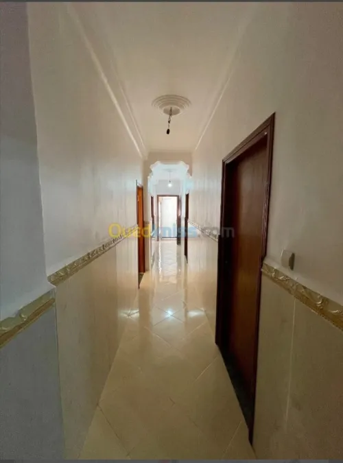 Location Appartement Niveau de villa F5 Alger Dely brahim