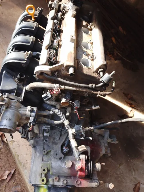 Moteur Toyota Yaris 2004 1.3 vvti + boîte de vitesses