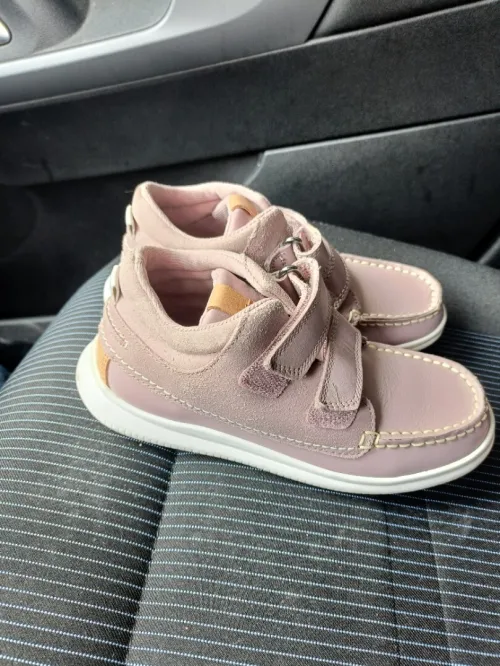Lots de chaussures de marque pour enfants
