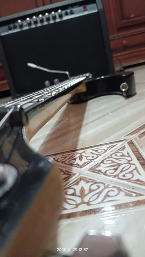 Guitare électrique