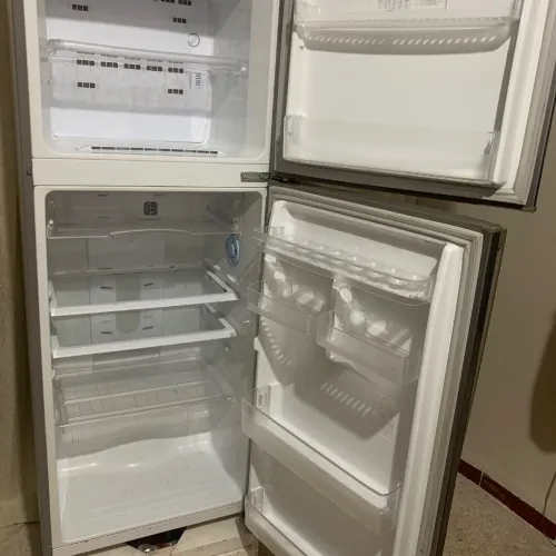ثلاجة