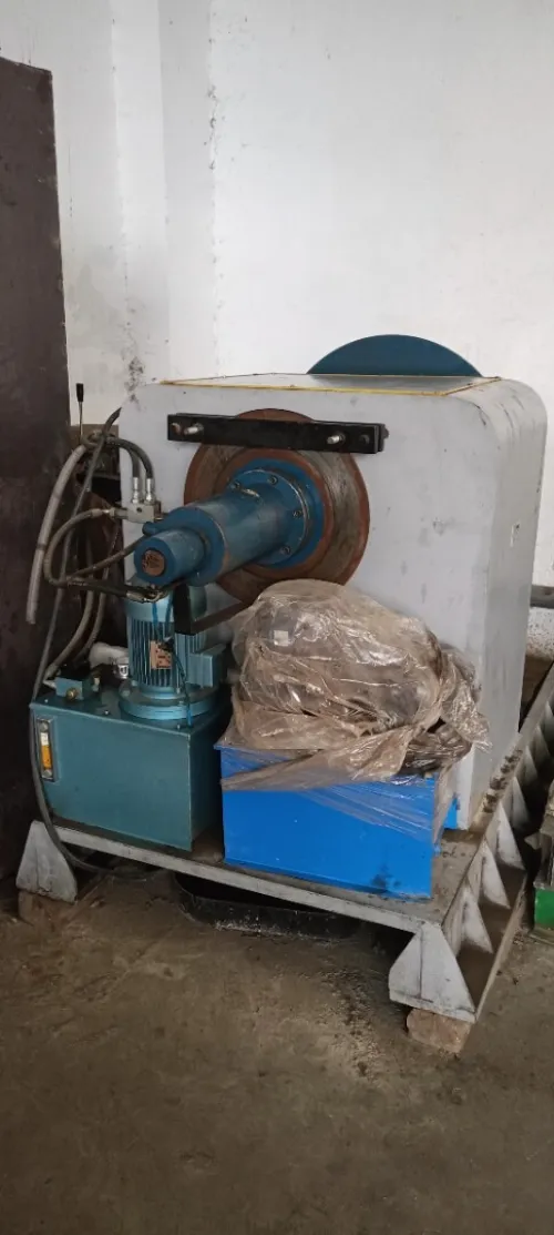 À VENDRE : Machine TN40 pour cintrage de tôle pré-laquée ou galvanisée