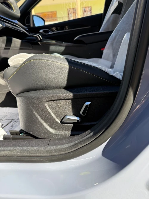 Geely Coolray 2025 