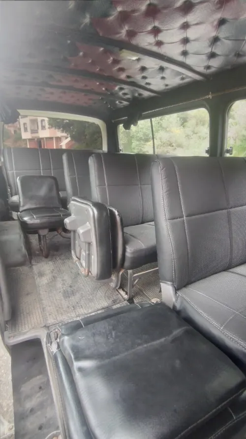 Nissan Urvan 2013
