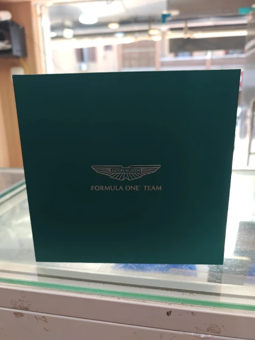 REALME Aston Martin