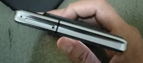 charp aquos R+6