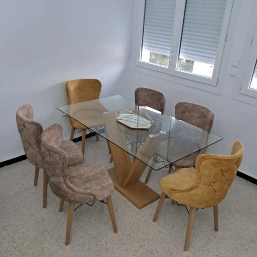 Ensemble salle à manger ( table à manger en verre trempé + 6 chaises )