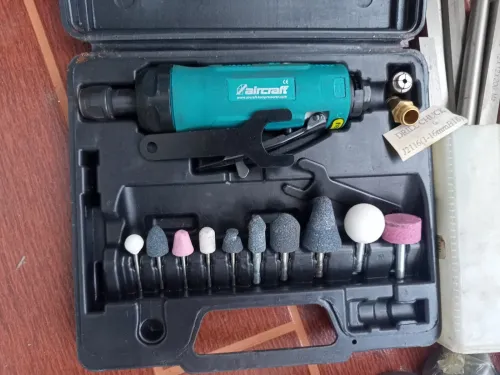 Vent un Lot d'outillage professionnel tour fraiseuse ادوات الخراطة، تور