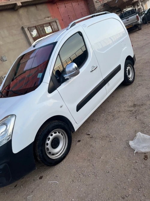 Peugeot Bartnar 2015 جديدة