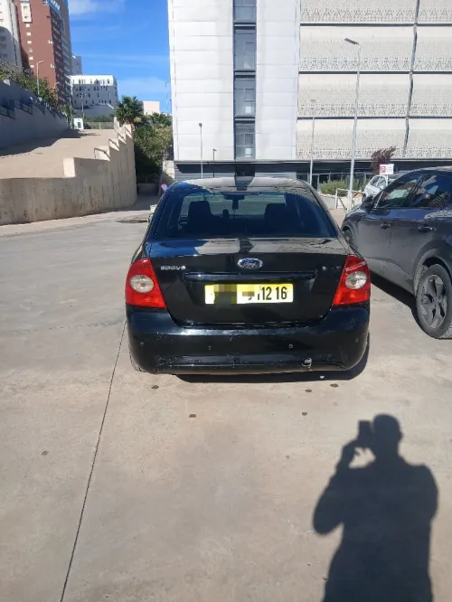 Ford Focus 4 portes 2012 Focus 4 portes