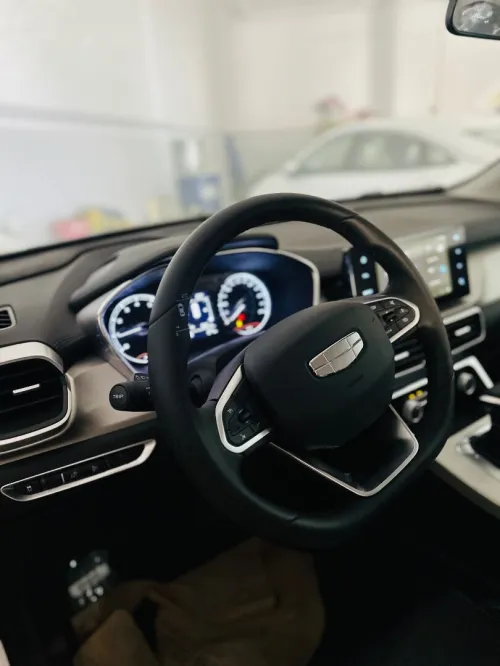 Geely Coolray 2025 بوات اوطو مفيهاش طوا