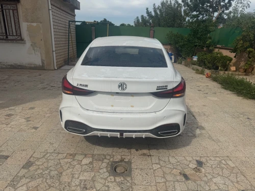 MG MG5 2025 Delux