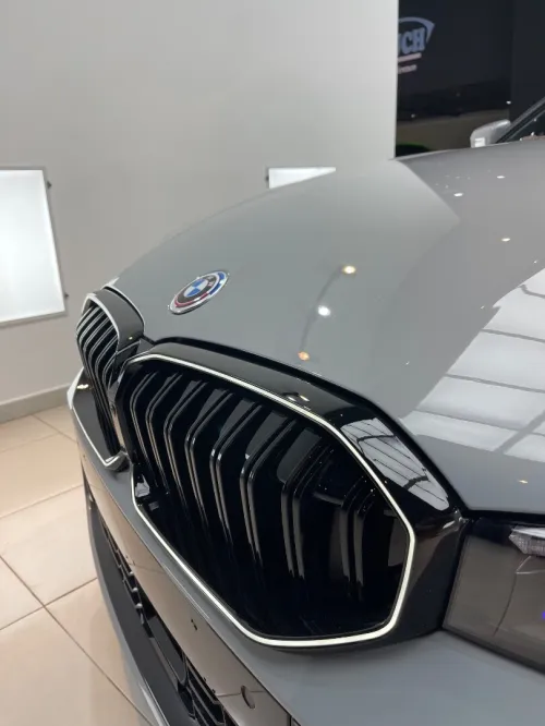 BMW Série 3 2024 M performance
