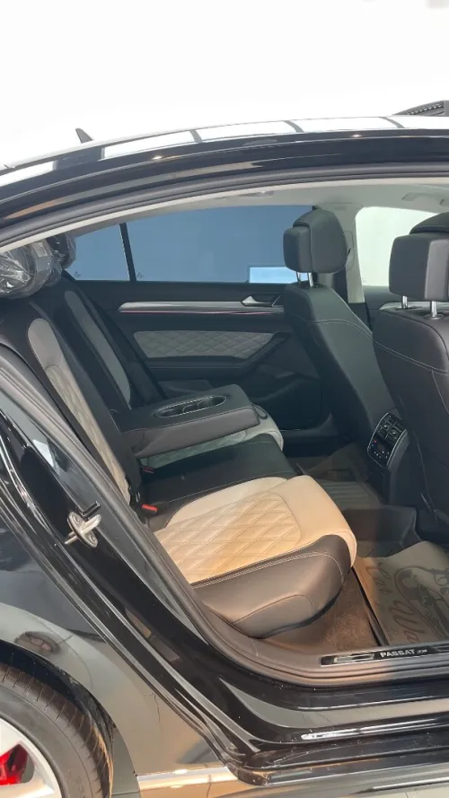 Volkswagen Passat 2025 R Line