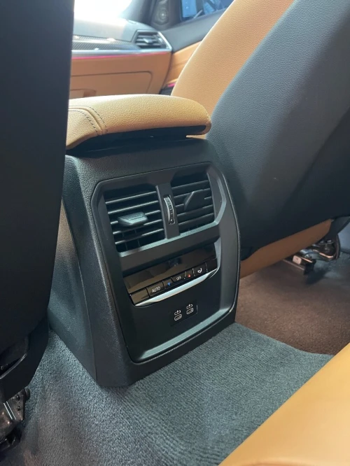 BMW Série 3 2024 M performance