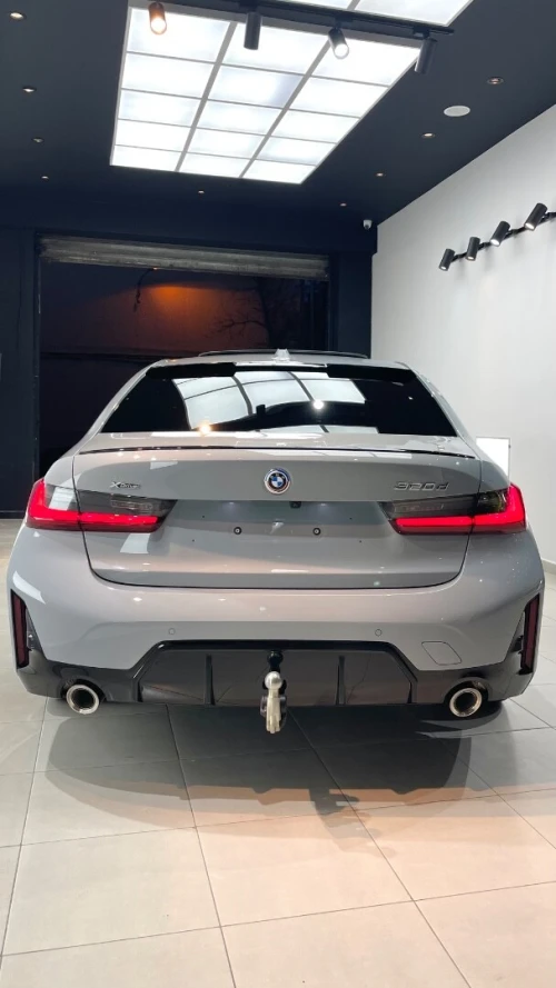 BMW Série 3 2024 M performance