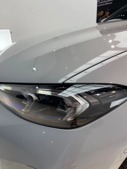 BMW Série 3 2024 M performance