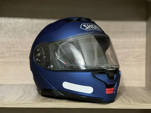 Casque shoei tai M plus blutoot cardou +baf Jbl
