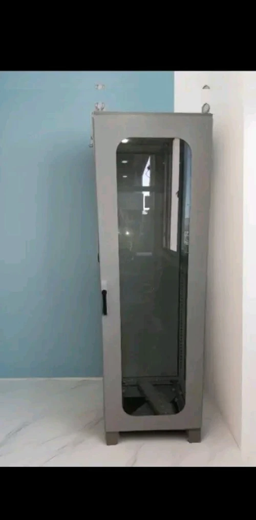 Les Armoire metallic 