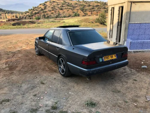 Mercedes E320 1988 Benz