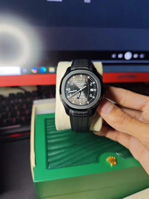 Montre patek Philippe édition black 