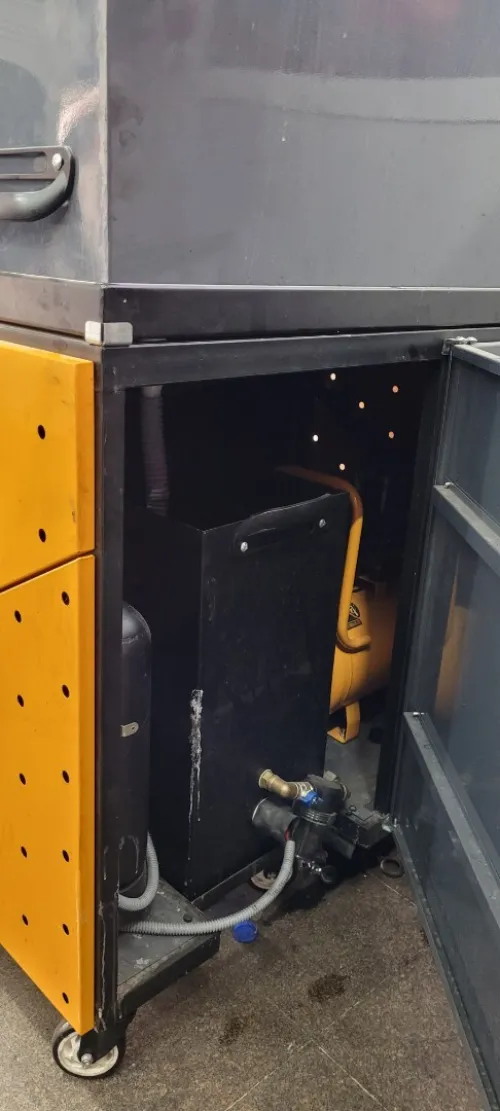 Machine nettoyage catalyseurs