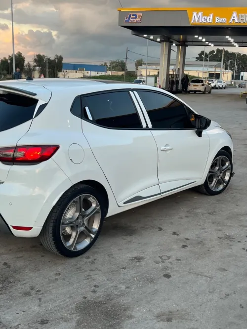 Renault Clio 4 2016 GT Line +