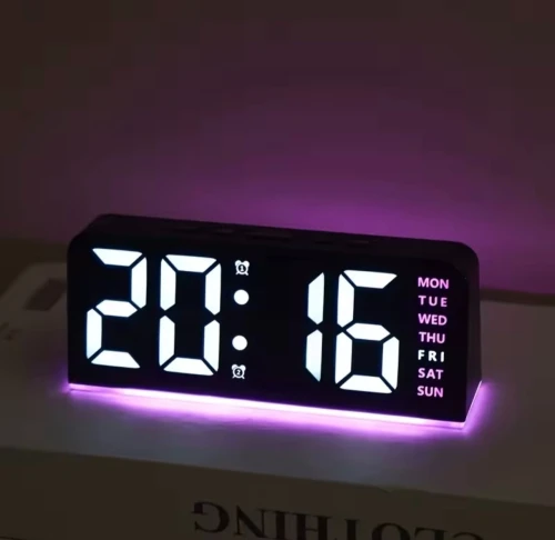 ساعة رقمية led