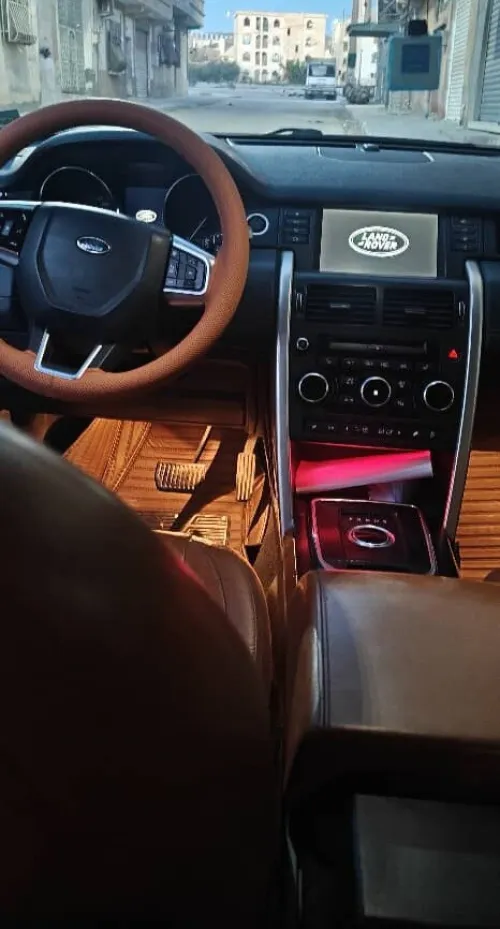 Land Rover Land Rover  2016 Premium 