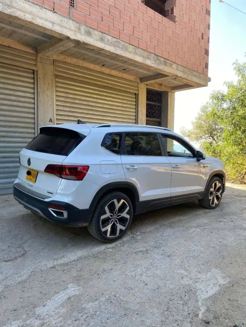 Volkswagen Taos 2023 SEL