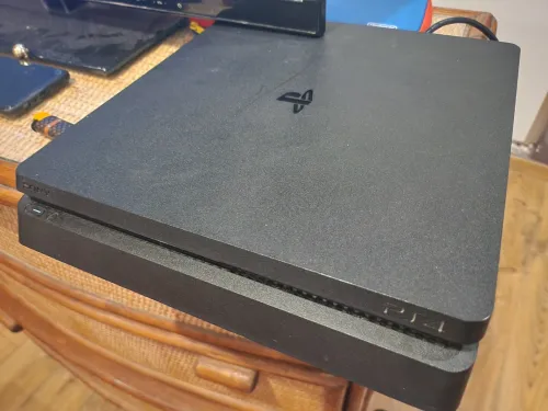 PS4 Slim 1To