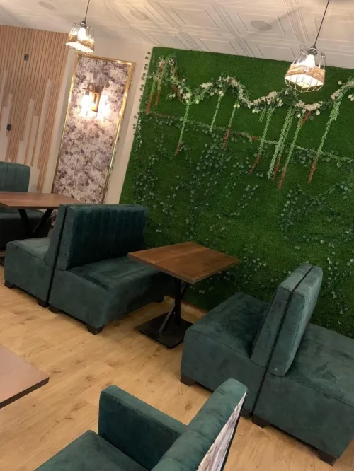 Banquette table pizzeria 