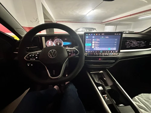 Volkswagen Passat 2025 Pro