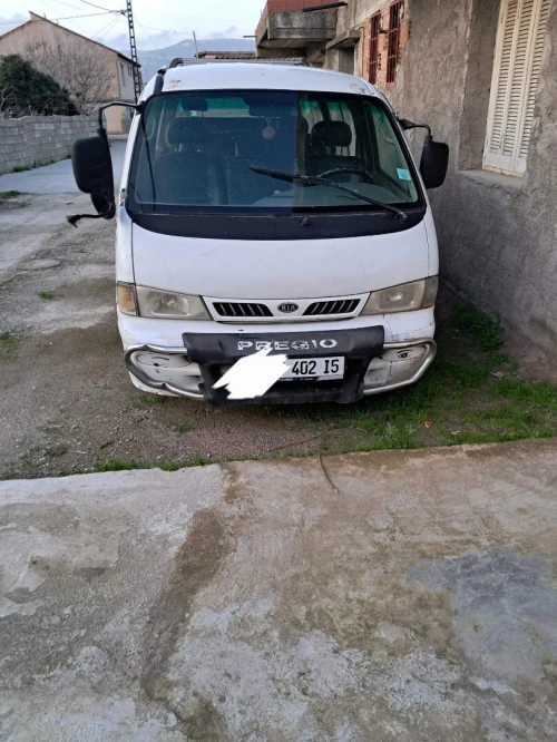 Kia Pregio 2002