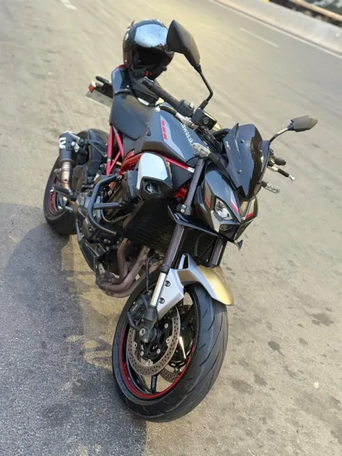 Kawazaki Z900 2025 Z900