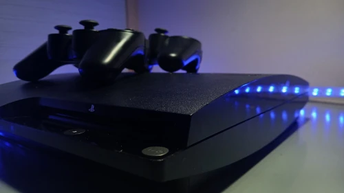 PS3 + 2 manettes + câble | Bon état