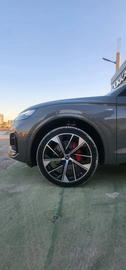 Audi Q5 2023 Fuul options