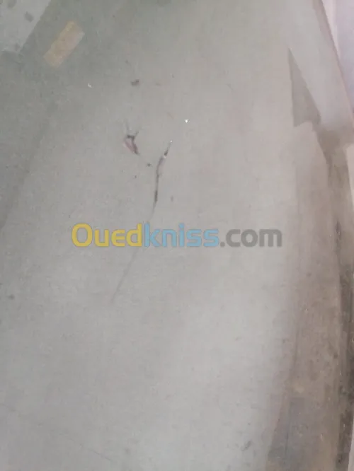 تصليح و تلحيم و تغيير زجاج السيارات 
