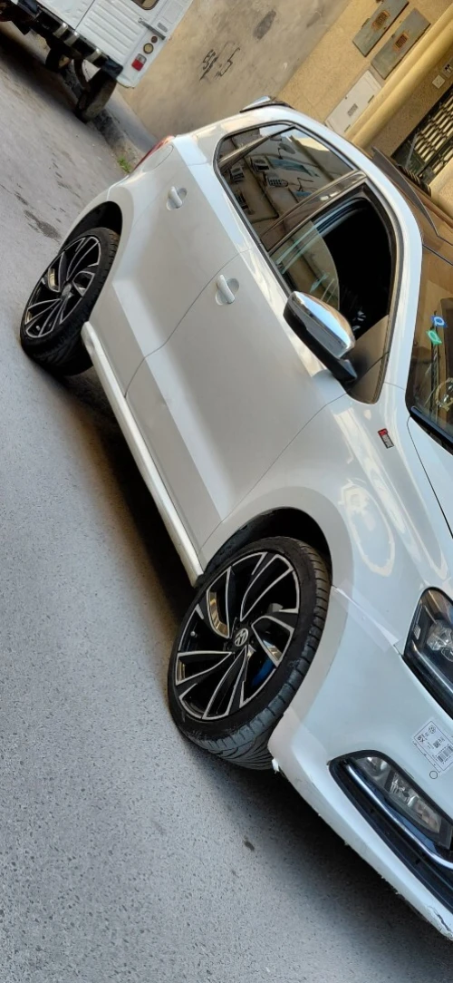 Volkswagen Polo carat 2016 