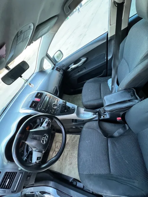 Toyota Auris 2011 Auris