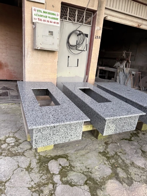 Tombe