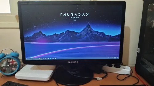economic gaming PC + monitor