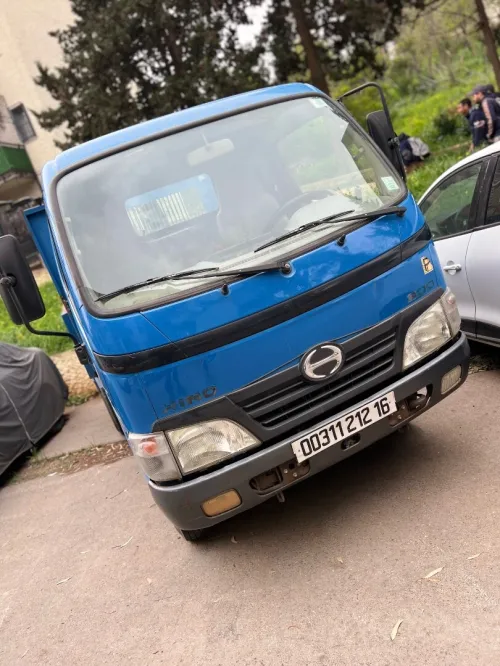 Hino 300 2012
