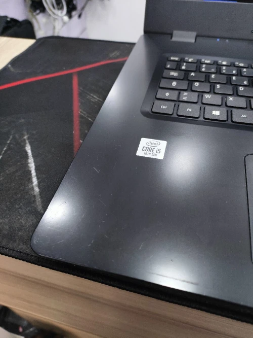 Acer Aspire 3 i5 10em 8gb ssd 128+HDD1tb 
