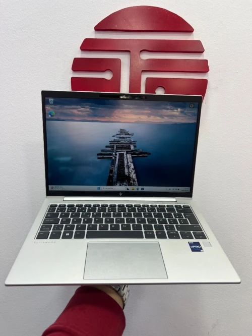 HP ELITEBOOK 830 g9 TACTILE i5 12emVPRO RAM 16gb ddr5 nvme 256gb
