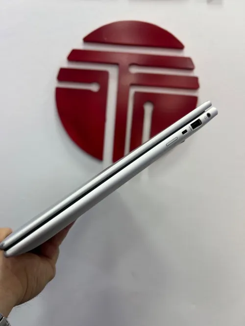 HP ELITEBOOK 830 g9 TACTILE i5 12emVPRO RAM 16gb ddr5 nvme 256gb