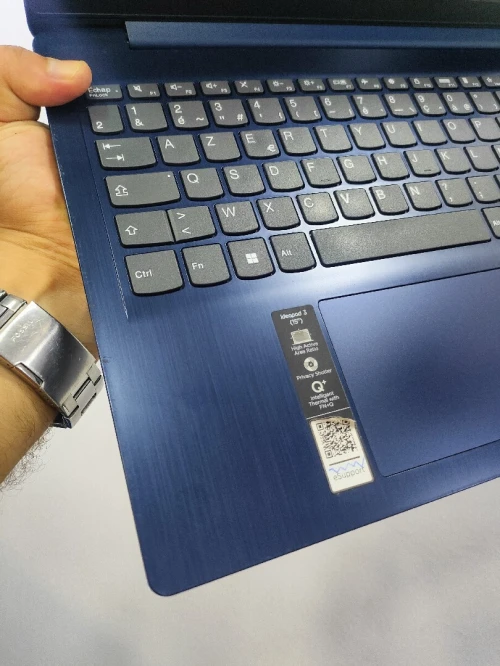 LENOVO IDEAPAD 3 FHD RYZEN 5 5500 ram 8gb nvme 512gb AMD RADEON 