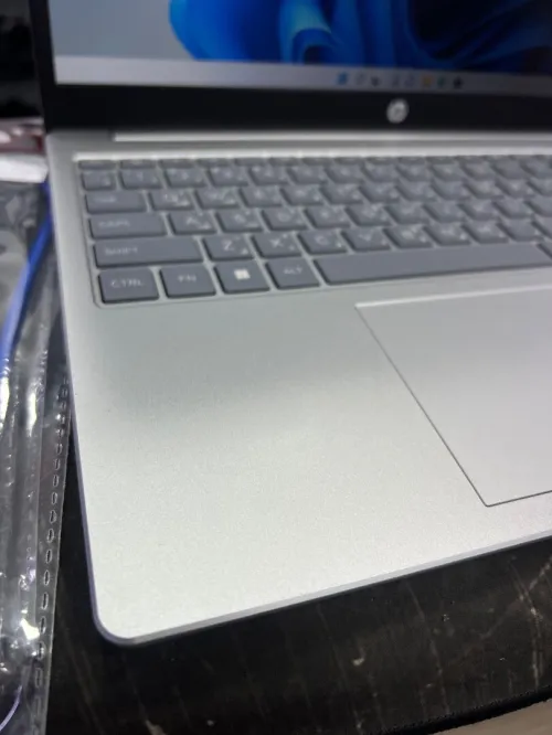 Hp 15 cpu i3 13em ram 8gb nvme 256gb intel graphique
