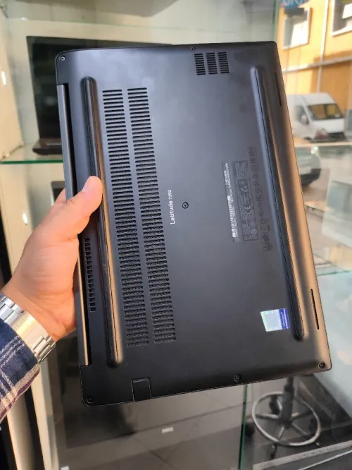 Dell latitude 7390 i5 8em 8gb ssd256gb 